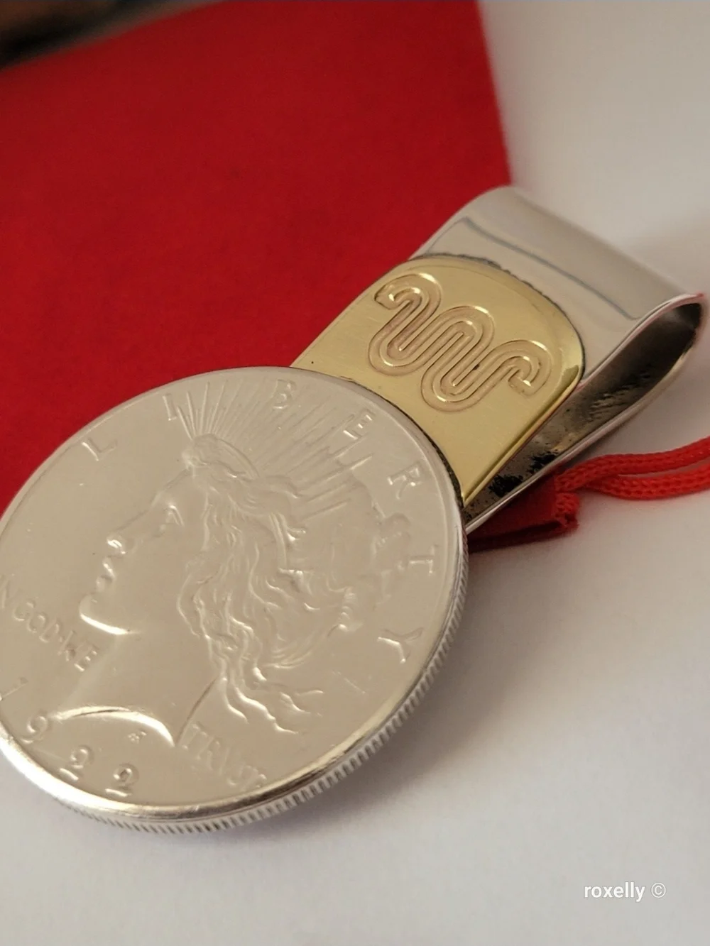 925 SS and 14k Solid Gold Money Clip w/ 1922 Peace Dollar Coin – Vintage 👌🎁